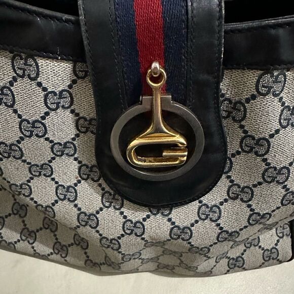 Gucci vintage shoulder bag - Picture 11 of 16